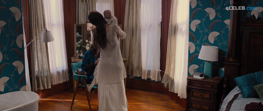 25. Jessica Biel sexy, Kaya Scodelario sexy – The Truth About Emanuel (2013)