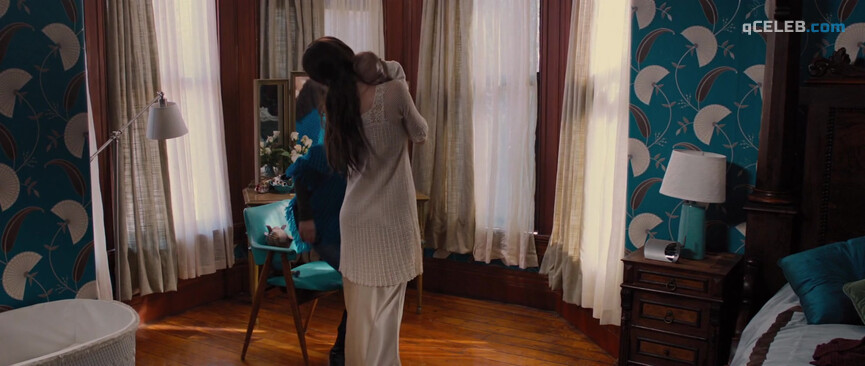 26. Jessica Biel sexy, Kaya Scodelario sexy – The Truth About Emanuel (2013)