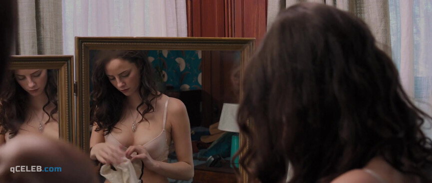 37. Jessica Biel sexy, Kaya Scodelario sexy – The Truth About Emanuel (2013)