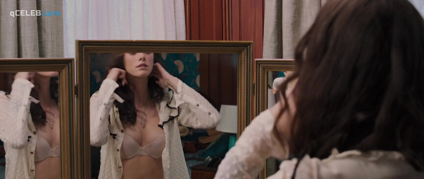 43. Jessica Biel sexy, Kaya Scodelario sexy – The Truth About Emanuel (2013)