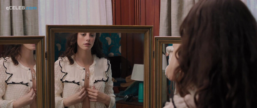 45. Jessica Biel sexy, Kaya Scodelario sexy – The Truth About Emanuel (2013)