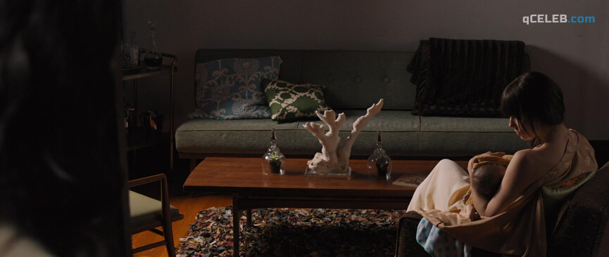 6. Jessica Biel sexy, Kaya Scodelario sexy – The Truth About Emanuel (2013)