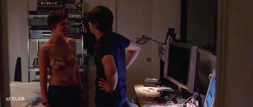 2. Maggie Gyllenhaal nude – Happy Endings (2005)