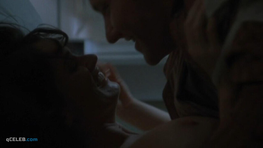 2. Robin Tunney nude – Open Window (2006)