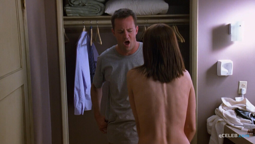 3. Amanda Peet sexy – The Whole Ten Yards (2004)
