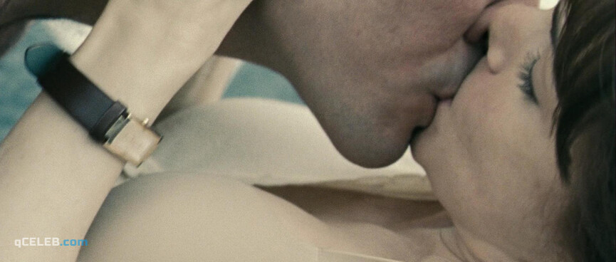 1. Rachel Weisz sexy – 360 (2012)