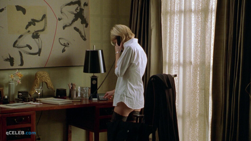 2. Gwyneth Paltrow sexy – A Perfect Murder (1998)