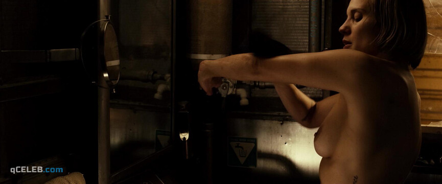 1. Katee Sackhoff nude – Riddick (2013)