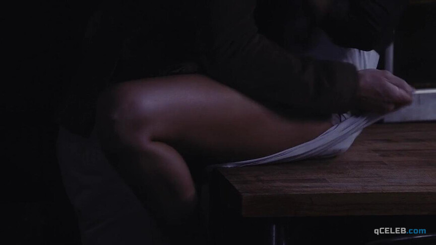 3. Jessica Alba sexy, Catherine O'Hara sexy – A.C.O.D. (2013)