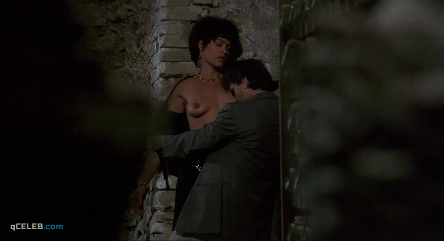 3. Raffaella Offidani nude, Barbara Crampton sexy – Castle Freak (1995)