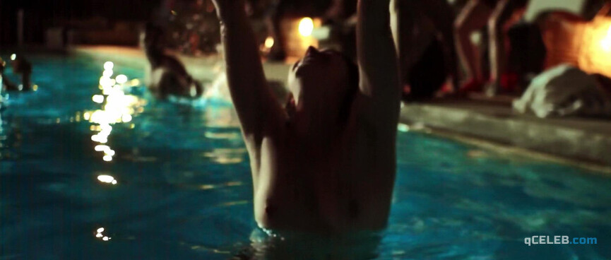 3. Josephine Decker nude, Jennymarie Jemison nude – Loves Her Gun (2014)