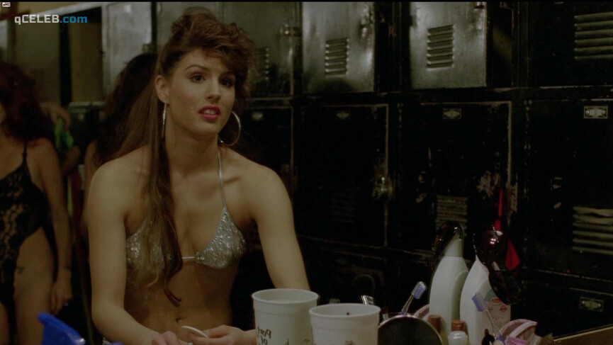 3. Amber Carollo nude – True Detective s01e04 (2014)