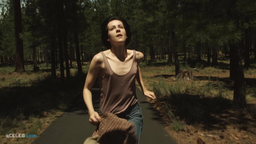 2. Chloe Sevigny nude, Jena Malone sexy – The Wait (2013)