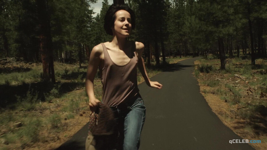 3. Chloe Sevigny nude, Jena Malone sexy – The Wait (2013)