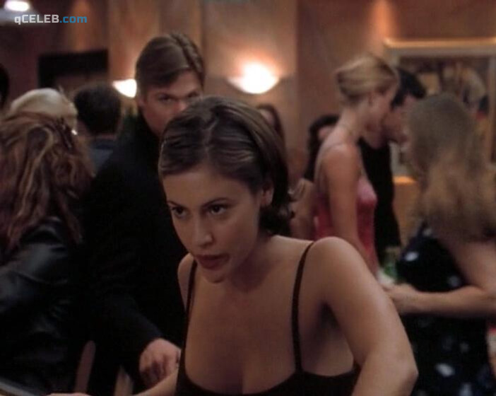 3. Alyssa Milano sexy – Charmed s01 (1998)