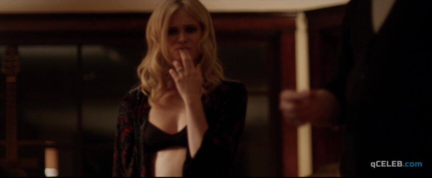 2. Amanda Fuller nude, Sara Paxton sexy – Cheap Thrills (2013)