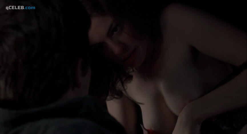2. Michelle Williams nude, Anne Hathaway nude – Brokeback Mountain (2005)