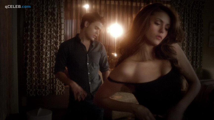 1. Nina Dobrev sexy – The Vampire Diaries s05e16 (2014)