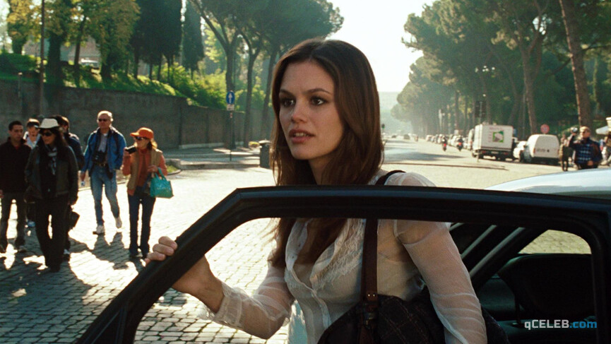2. Rachel Bilson sexy – Jumper (2008)