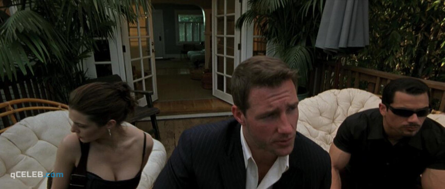 2. Rachel Weisz sexy – Confidence (2003)