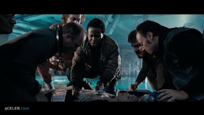 2. Mary Elizabeth Mastrantonio nude – The Abyss (1989)