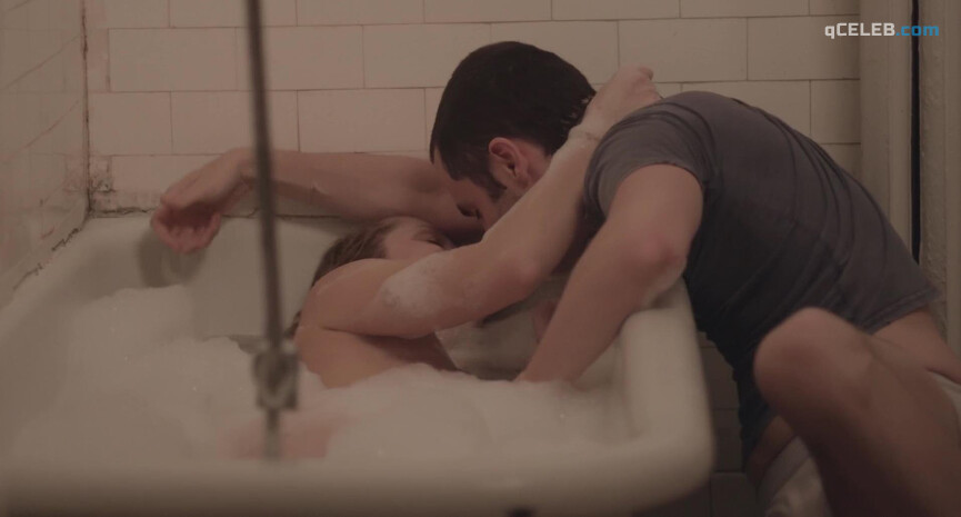 1. Teresa Palmer sexy, Rosario Dawson sexy – Parts Per Billion (2014)