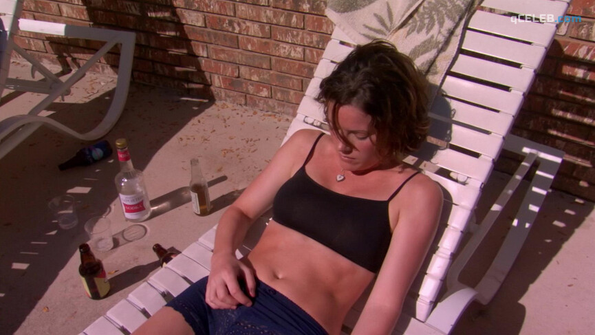 1. Kathleen Robertson sexy – 51/50 Mall Cop (2005)