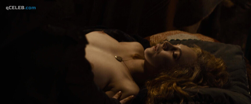 3. Juno Temple nude – Magic Magic (2013)