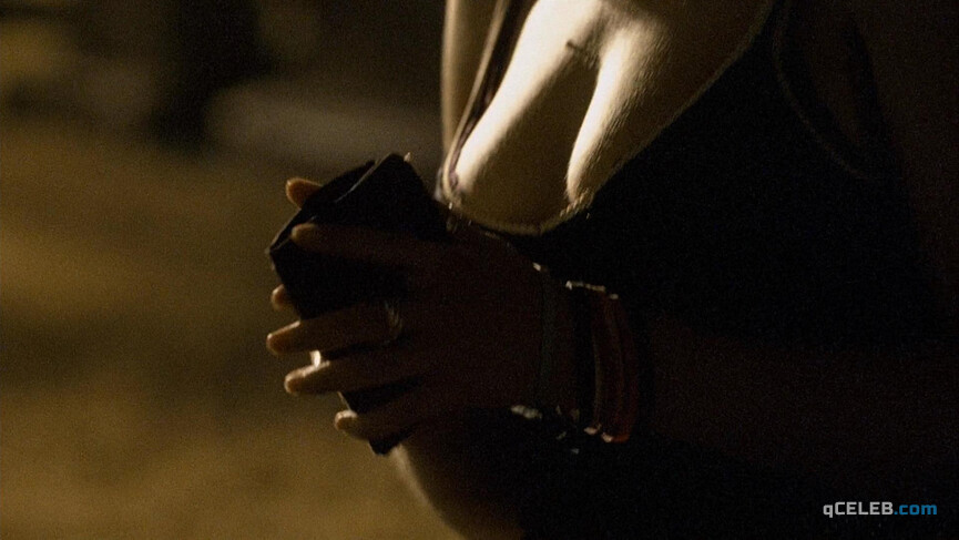 2. Rachael Leigh Cook sexy – 11:14 (2003)