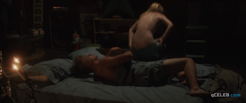 1. Dakota Fanning nude – Very Good Girls (2013)