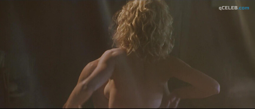 1. Kim Basinger sexy – I Dreamed of Africa (2000)