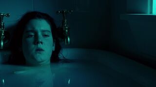 Melanie Lynskey nude, Kate Winslet nude – Heavenly Creatures (1994)