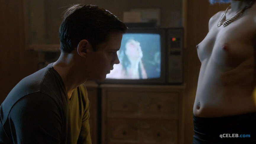 2. Loretta Yu nude – Hemlock Grove s02e02 (2014)