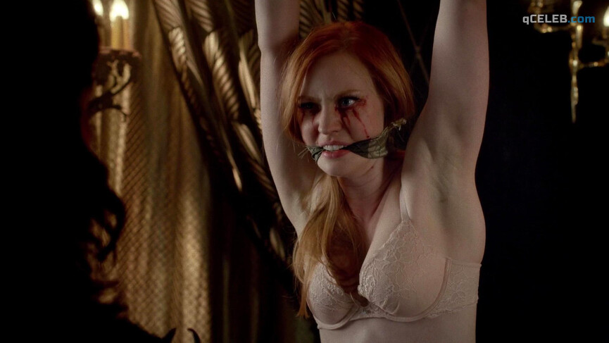 2. Deborah Ann Woll sexy, Bailey Noble sexy – True Blood s07e08 (2014)