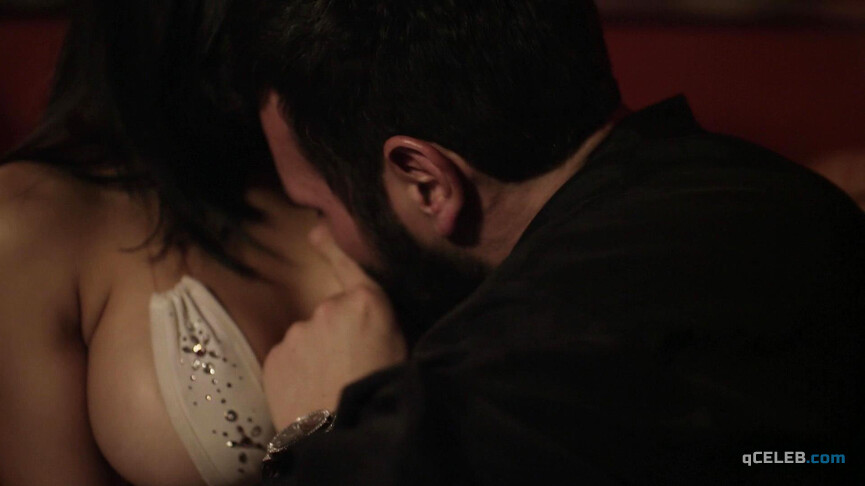 3. Kamille Leai sexy, Tatum Miranda sexy – Cat Run 2 (2014)