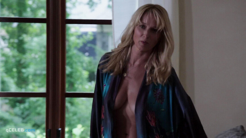 1. Katherine LaNasa sexy – Satisfaction s01e06 (2014)