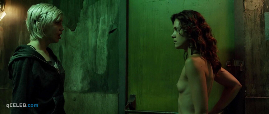 2. Ashlynn Yennie nude – The Scribbler (2014)