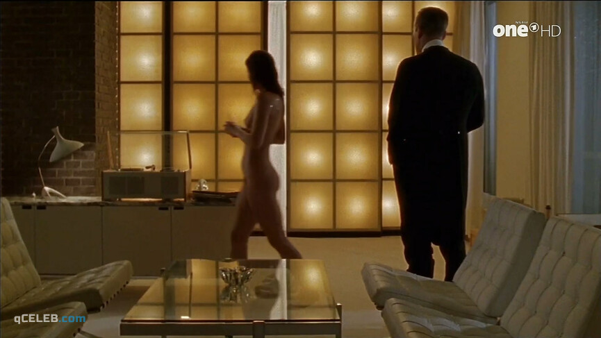 5. Elisabeth Lanz nude – Der Verleger (2001)