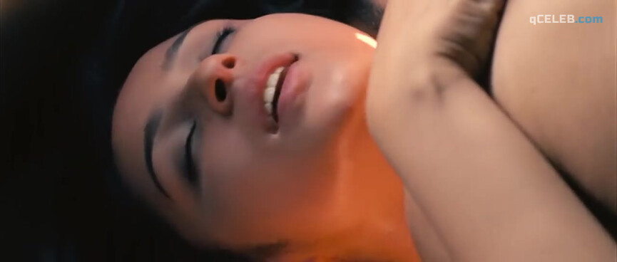 5. Parineeti Chopra sexy – Ishaqzaade (2012)