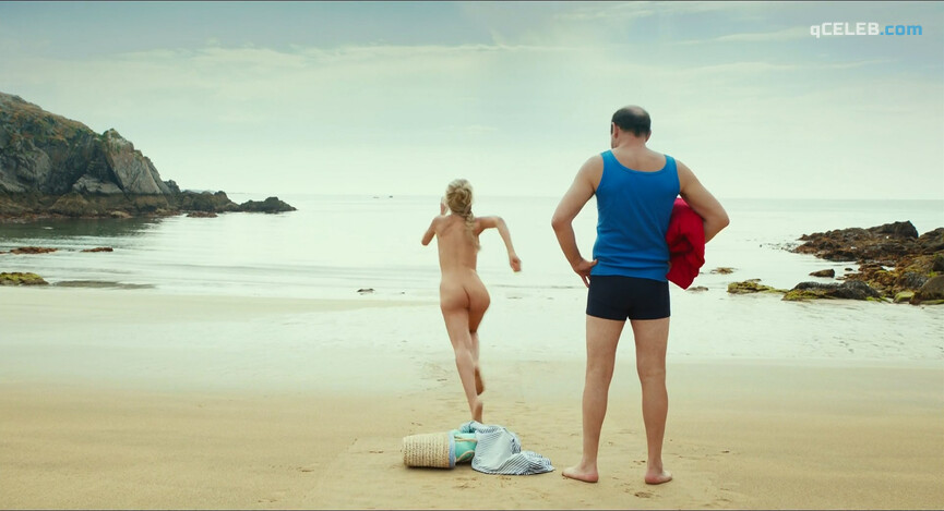 4. Julie Engelbrecht nude – Nicholas on Holiday (2014)