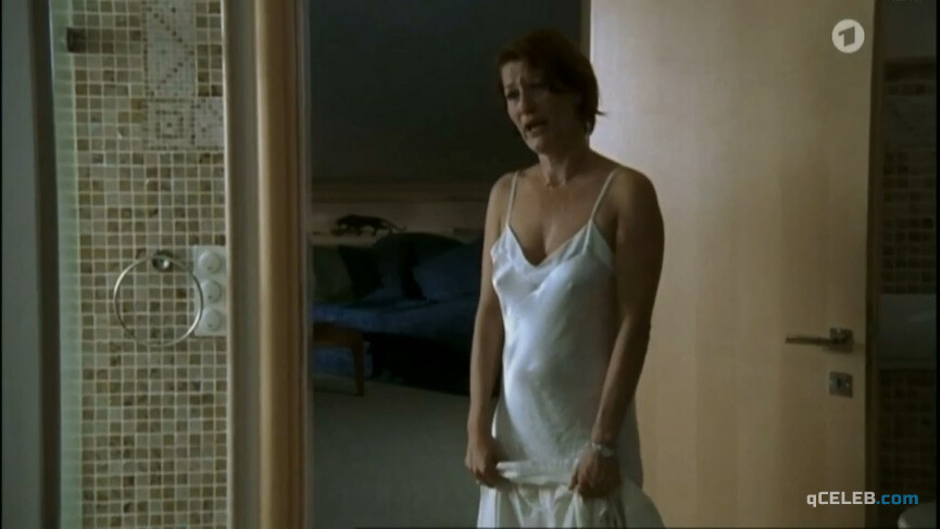 6. Suzanne von Borsody nude – Nicht ohne deine Liebe (2002)