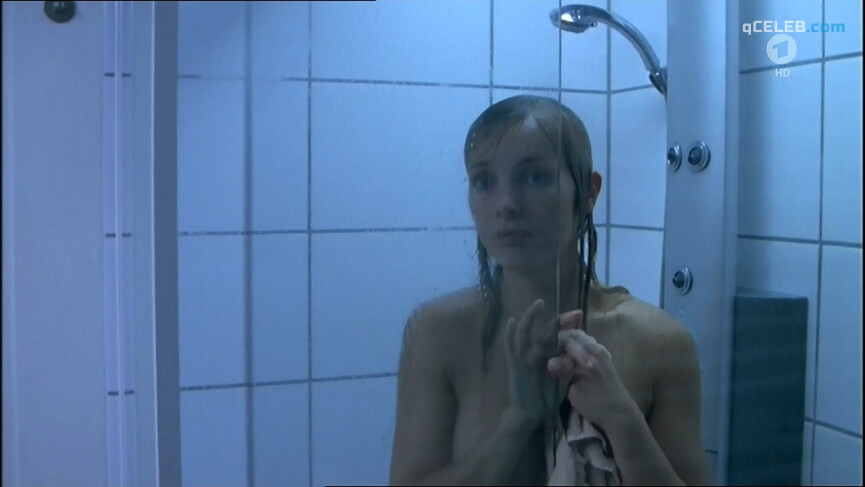 8. Nadja Uhl nude – Dornröschen erwacht (2005)