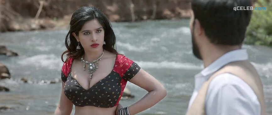 12. Neha Khan sexy – Shikari (2018)