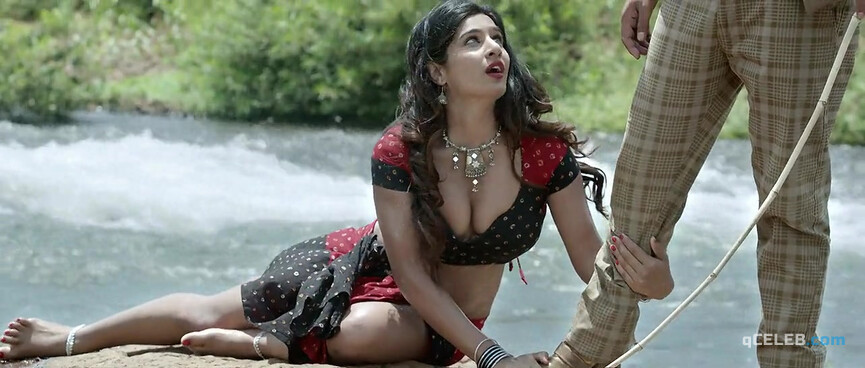 13. Neha Khan sexy – Shikari (2018)