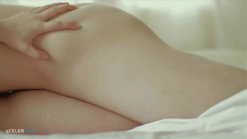 16. Noa Friedman nude, Esti Yerushalmi nude – Urban Tale (2012) #2