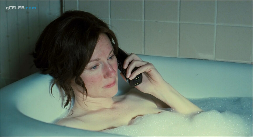 1. Laura Linney sexy – The Savages (2007)