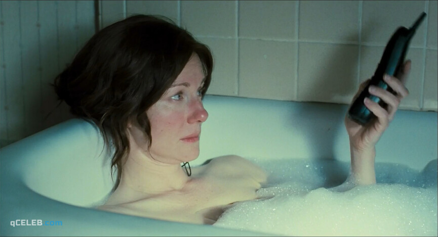 9. Laura Linney sexy – The Savages (2007)