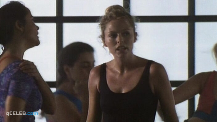 3. Patsy Kensit sexy – Tunnel Vision (1995)