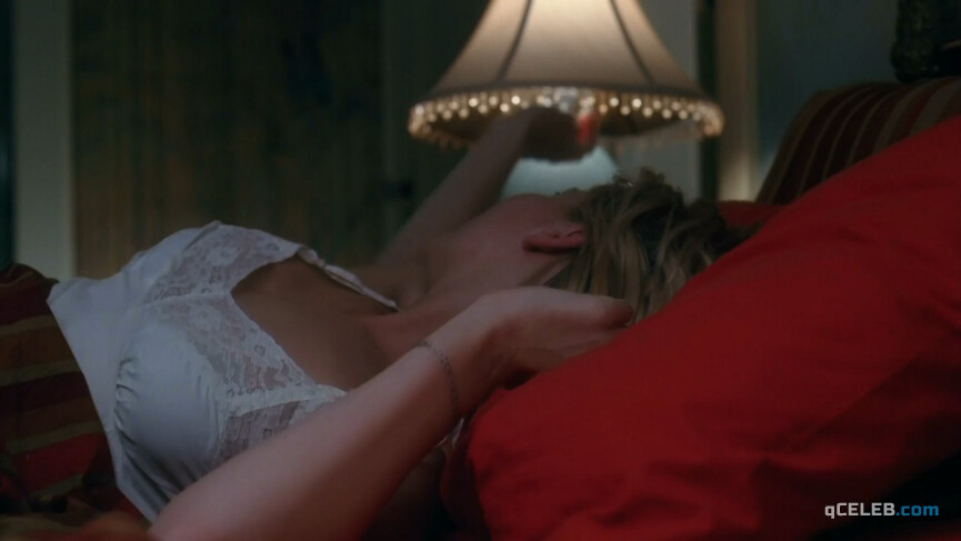 10. Kirsten Dunst sexy – Elizabethtown (2005)
