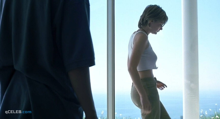 7. Kirsten Dunst sexy – Crazy/Beautiful (2001)